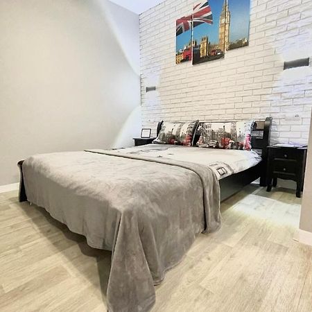 Apartment Studio London 92 Ирпень Экстерьер фото