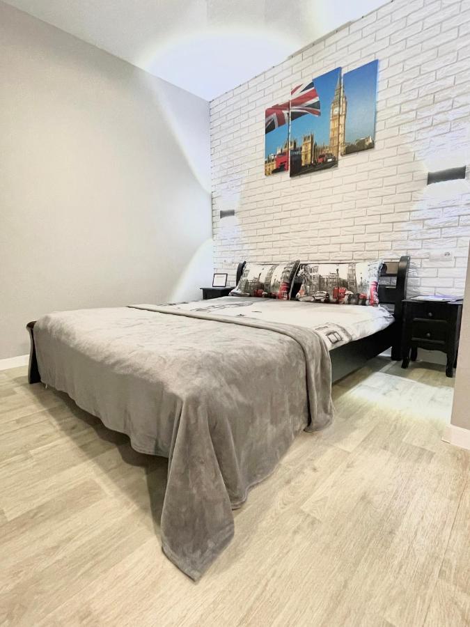 Apartment Studio London 92 Ирпень Экстерьер фото